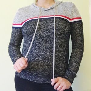 Petite Thin Hooded Sweater (XS/S)